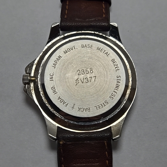 3 Dial Great Land Quartz 2348 St Still Back Wrist Watch Runs New Battery - Picture 11 of 11